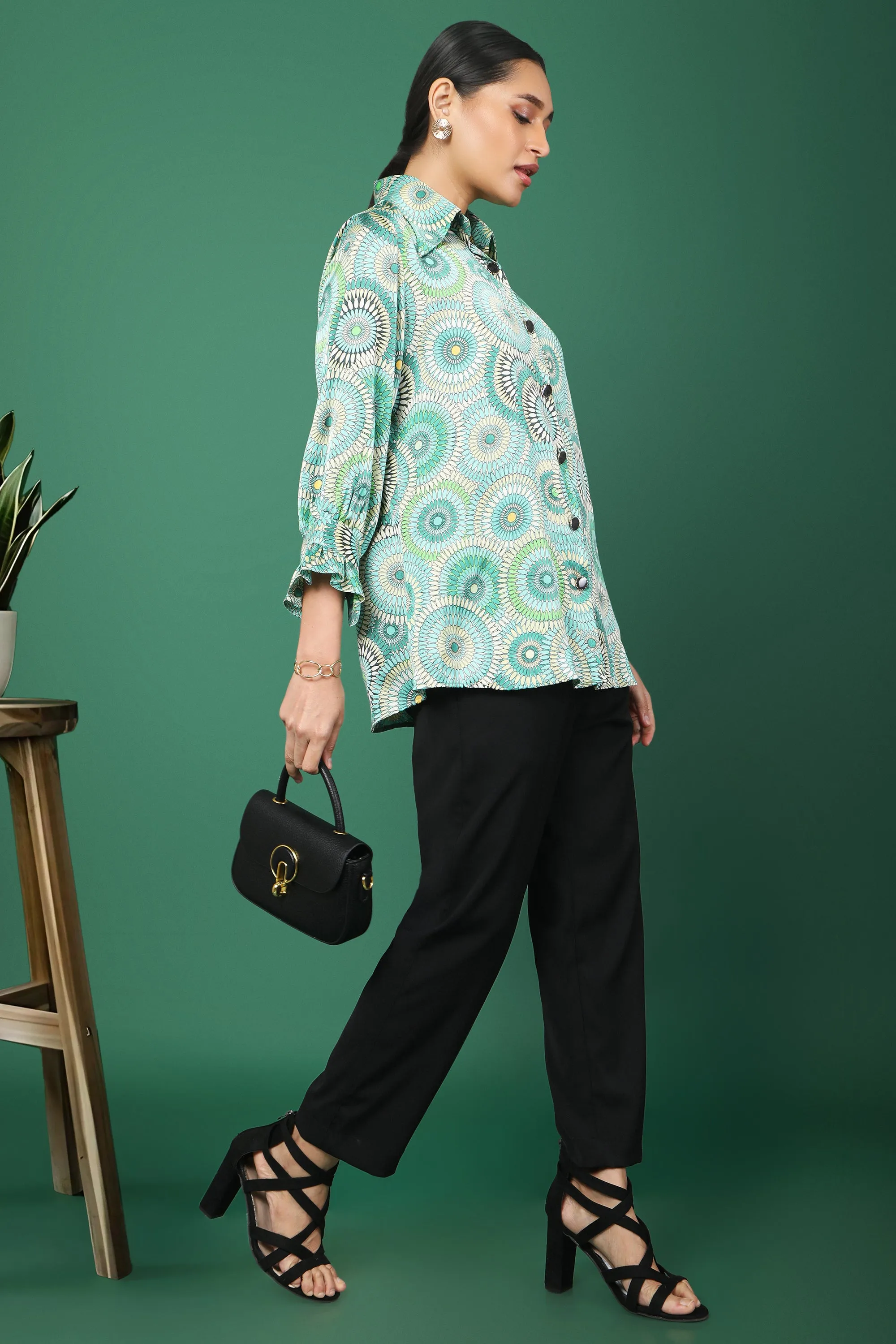 Women’s Green Geometric Print Shirt